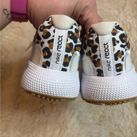 Nike Women's React Escape Run Running leopard print size 10.5 - Picture 5 of 7